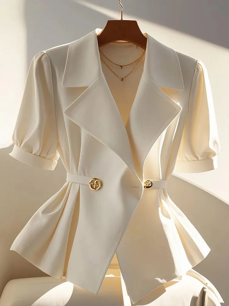 2024 New Summer Light-cooked French Niche Design Unique and Super-beautiful White Blazer Collar Short-sleeved Waist Shirt Female