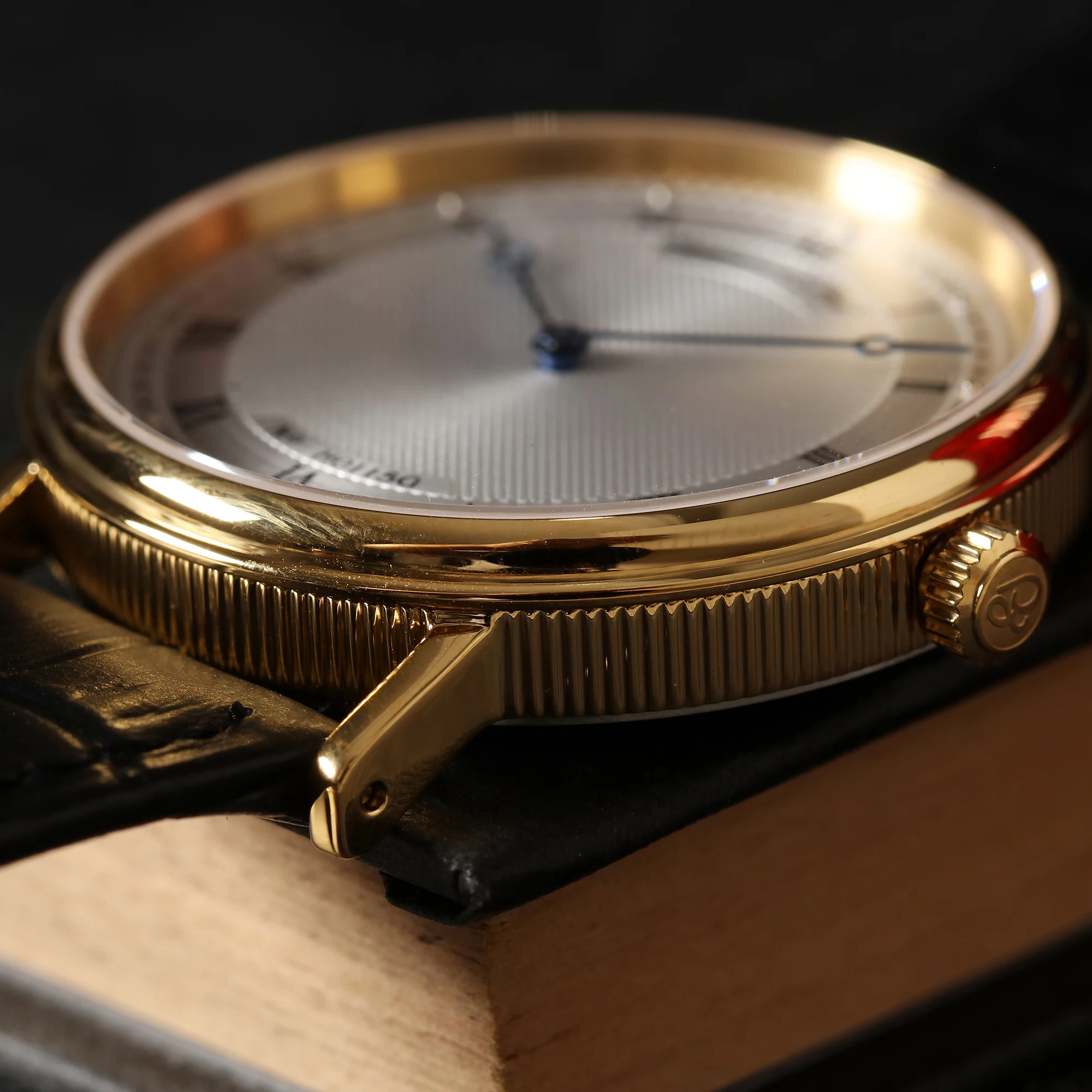 【Escapement Time】 Quarzwerkuhr, 38,5 mm Gehäuse, wasserdicht, 50 m, blauer Hand zur Wärmebehandlung – Detail 17