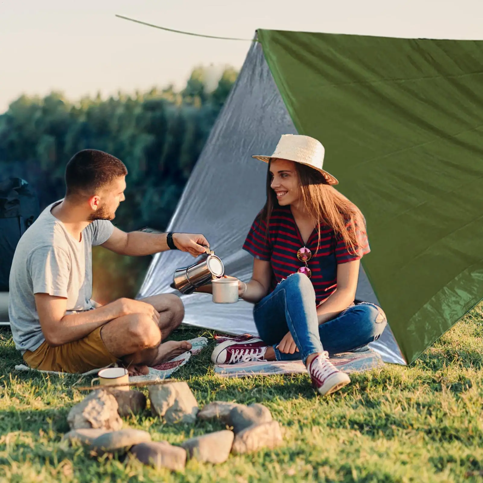 Emergency tent Waterproof 2 Person Emergency Tube Tent for Camping and Outdoor Activities Survival Tent for Hiking Mountaineer