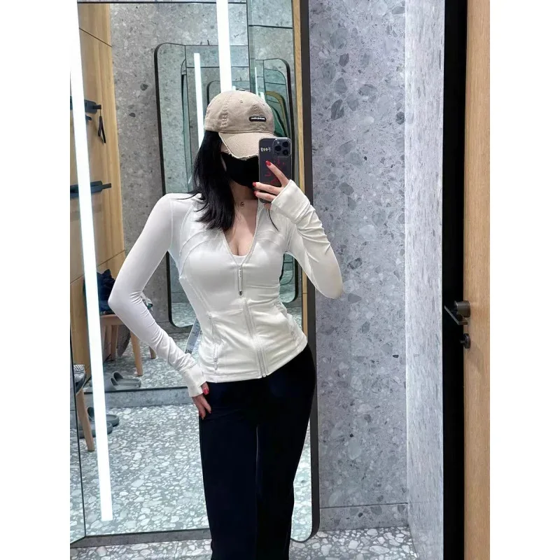 

Women Define Hip Length Running Jacket Buttery-soft Weightless Four-way Stretch Sportswear Slim Fit Yoga Athletic