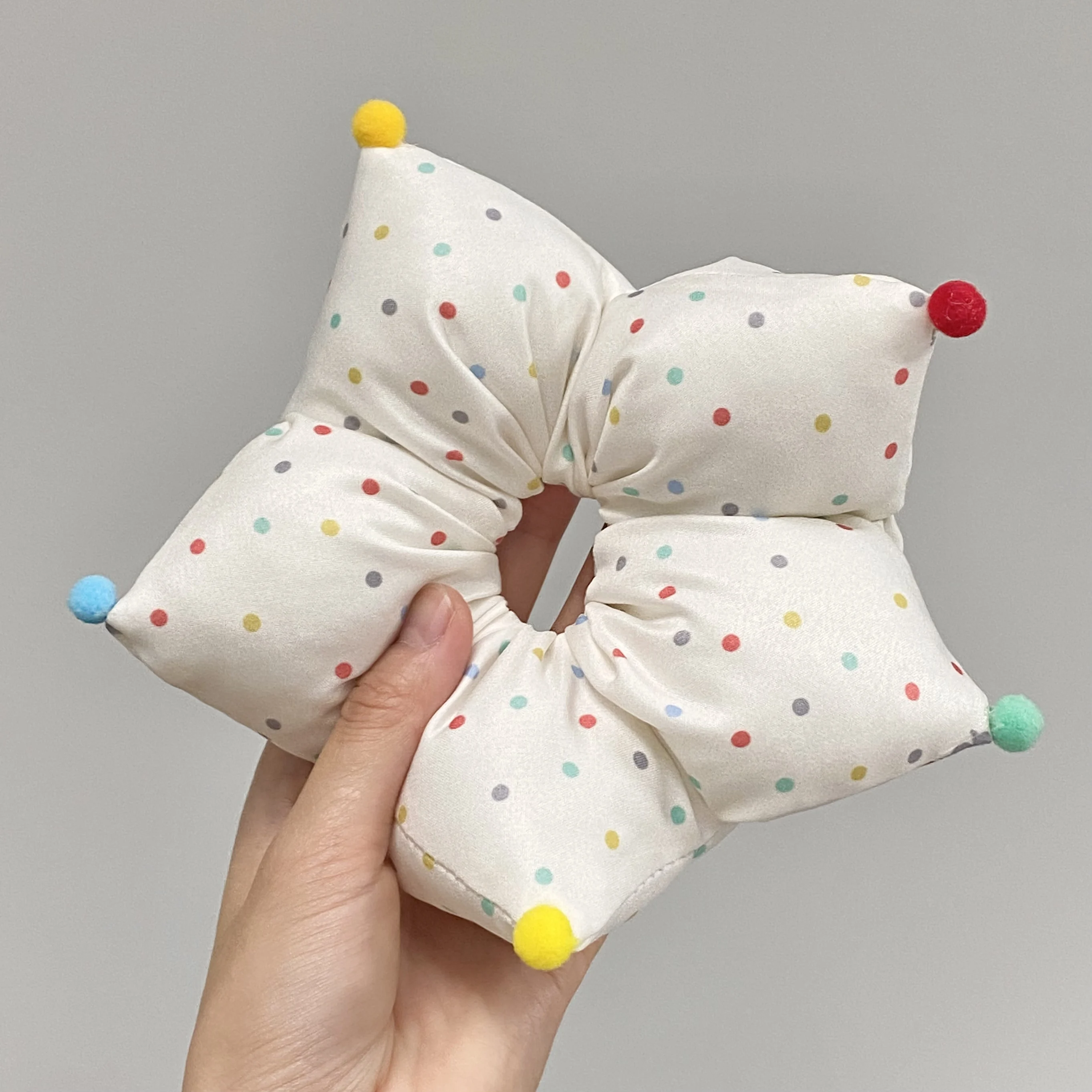 1 pezzo di elastici per capelli a pois a forma di stella carina, elastici per capelli Kawaii con pompon, accessori per capelli divertenti per donne e ragazze
