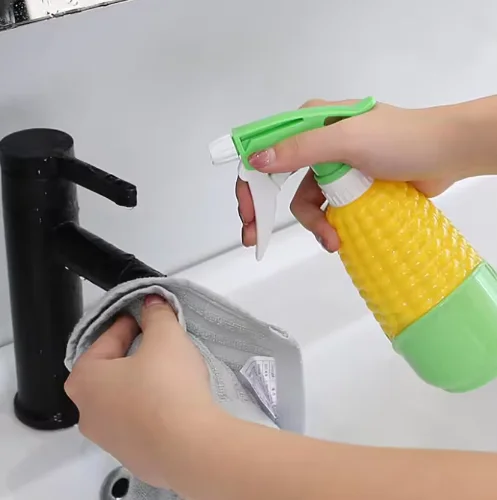 Corn Shaped Watering Sprinkler Kettle Kitchen Cleaning Tool