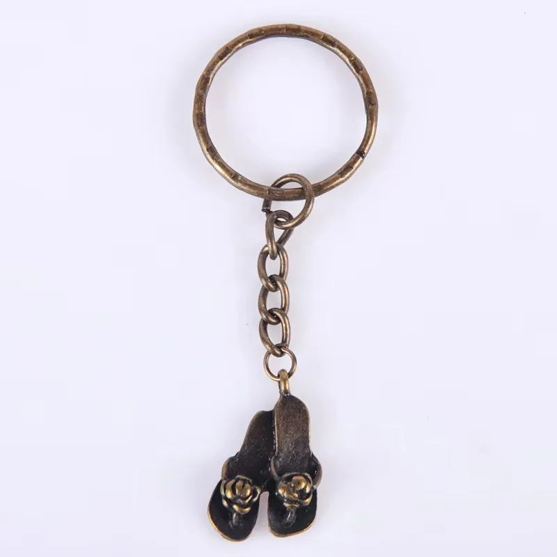 24*15MM vintage antiguo bronce flor sandalias llavero aleación de metal llavero joyería regalo para mujer chica adorno