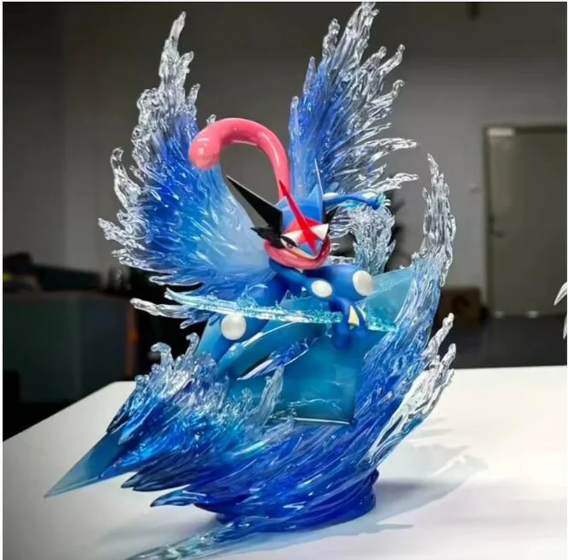 23cm Nowy Gorący Pokemon Czterolistna Koniczyna Greninja Motyl Tide Model Zabawka Dekoracyjna Ozdoba na Biurko Prezent dla Chłopca na Święta