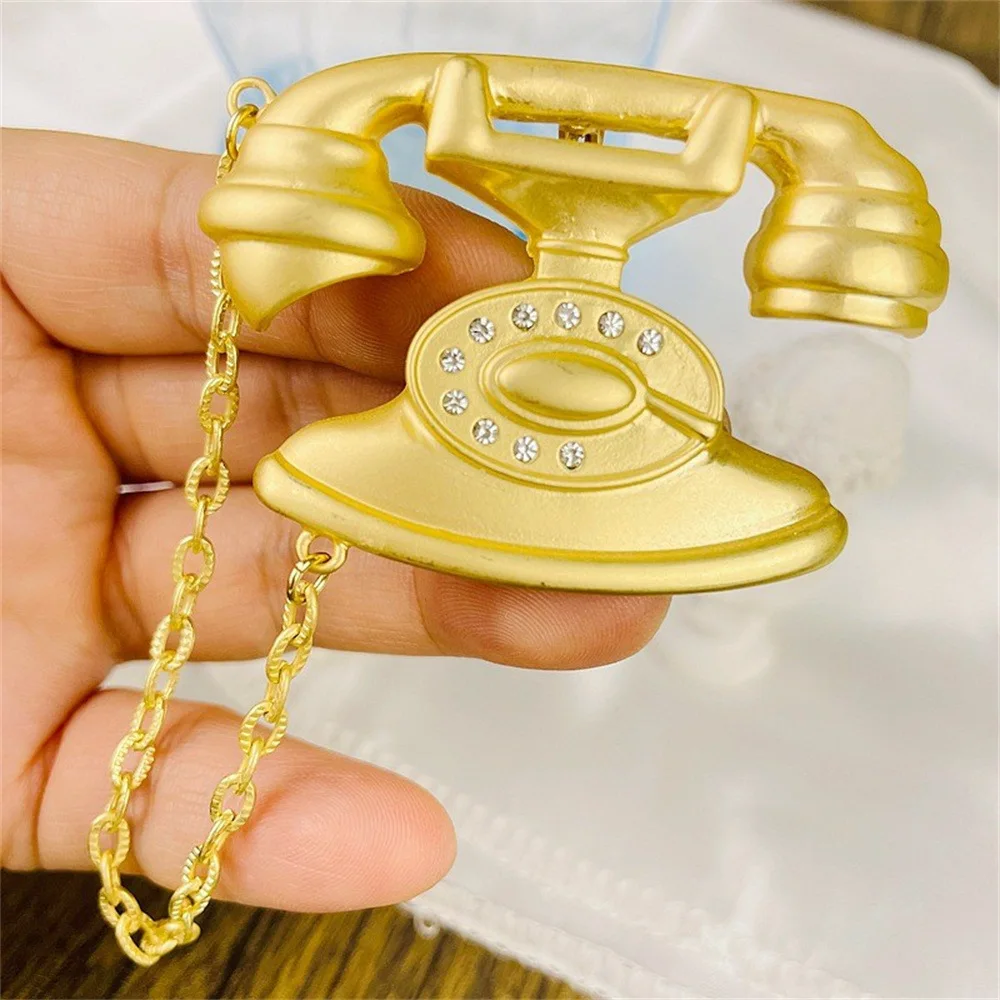 Exquisite Fashion Phone Brooch Alloy Material Senior Sense of Women's Clothing Pin Jewellery for Banquet Party