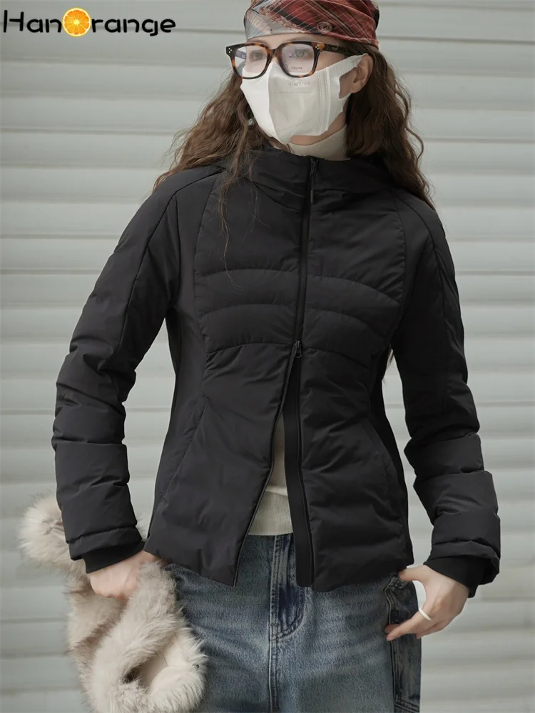 

HanOrange 2025, зимняя простая белая короткая куртка с капюшоном на гусином пуху, женские удобные теплые парки белого/черного цвета