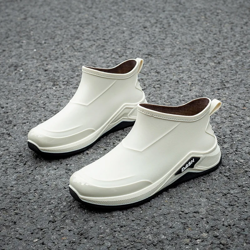 

Популярные мужские резиновые сапоги. Новые водонепроницаемые низкие резиновые сапоги. Легкая и нескользящая мужская обувь. Универсальная повседневная обувь.