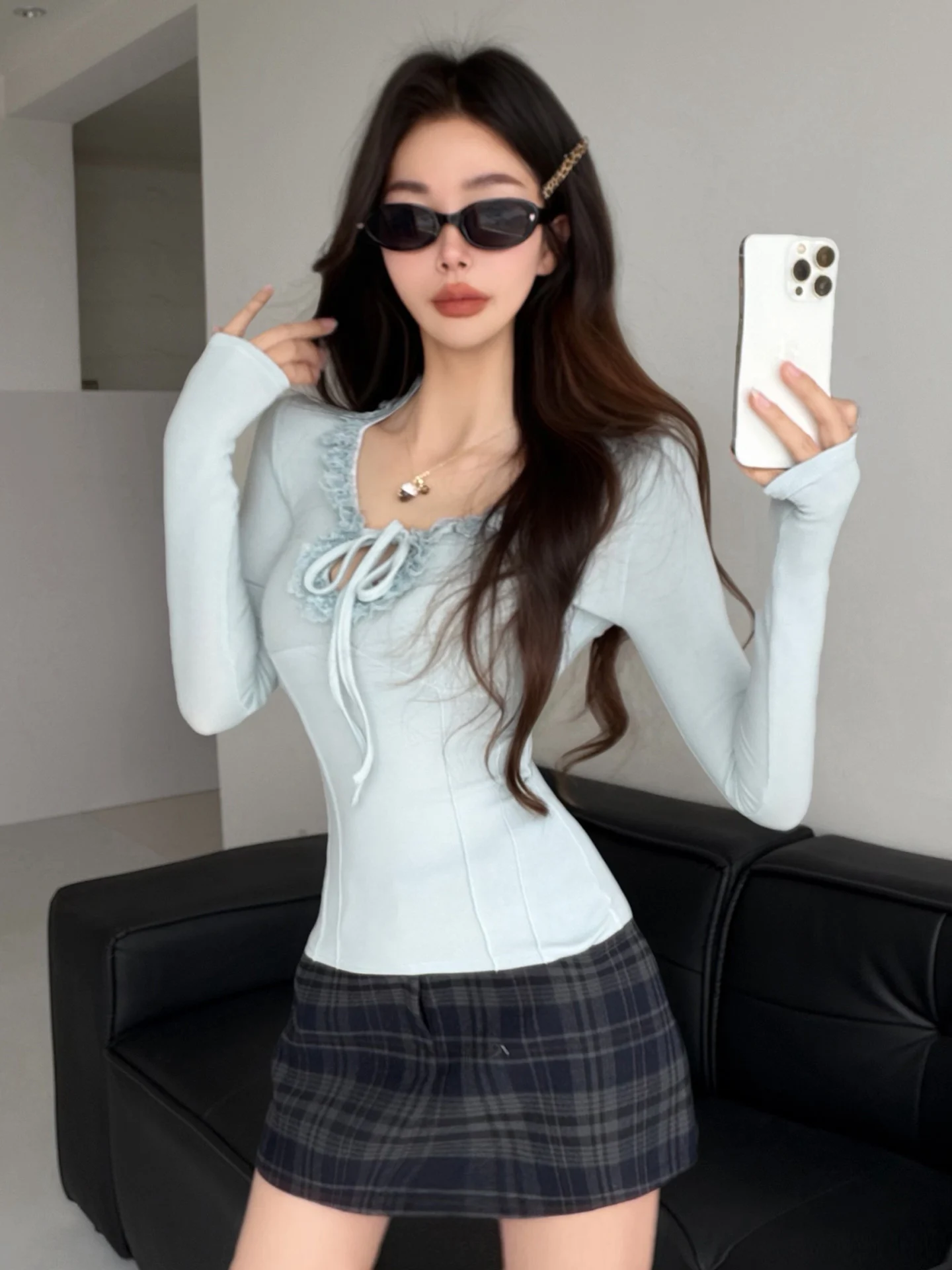 

Slim Fit Long Sleeve T-Shirt Women's French Style Lace Trim V-Neck Waist-Cinching Belted Versatile Top Pure Desire Style