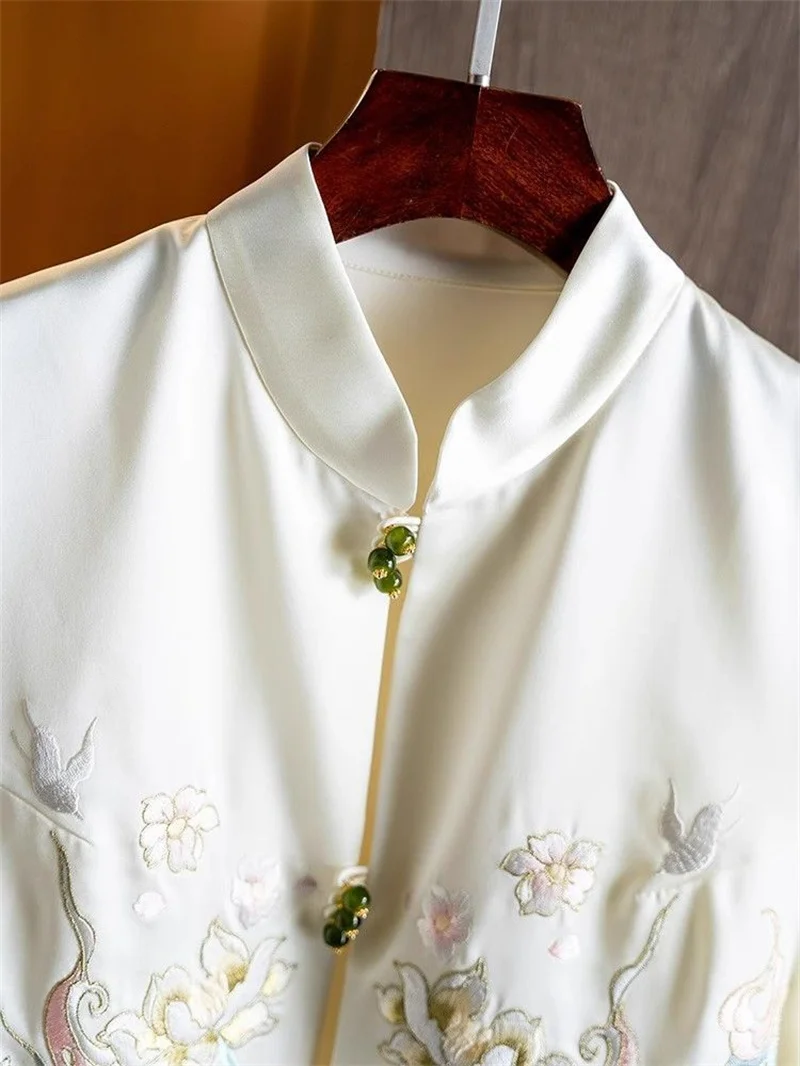 Fashion Loose New Spring and Summer Chic National Style Satin Flowers Embroidered Jade Beads Buckle Embroidery Vest Jacket Women