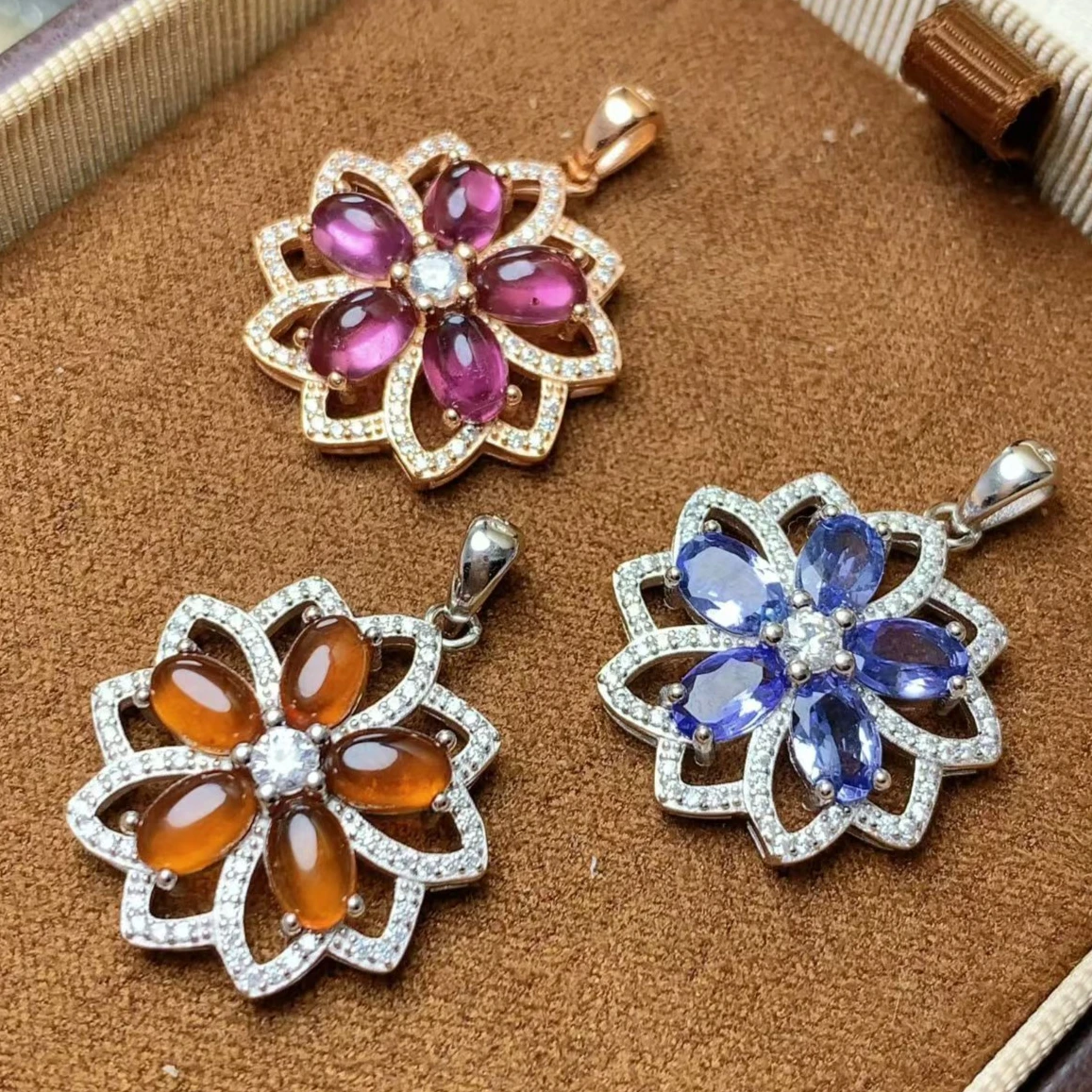 ciondolo-in-tanzanite-naturale-con-certificato-design-a-fiore-in-argento-925-ciondolo-in-granato-collana-in-argento-con-granato-fanta-autentico