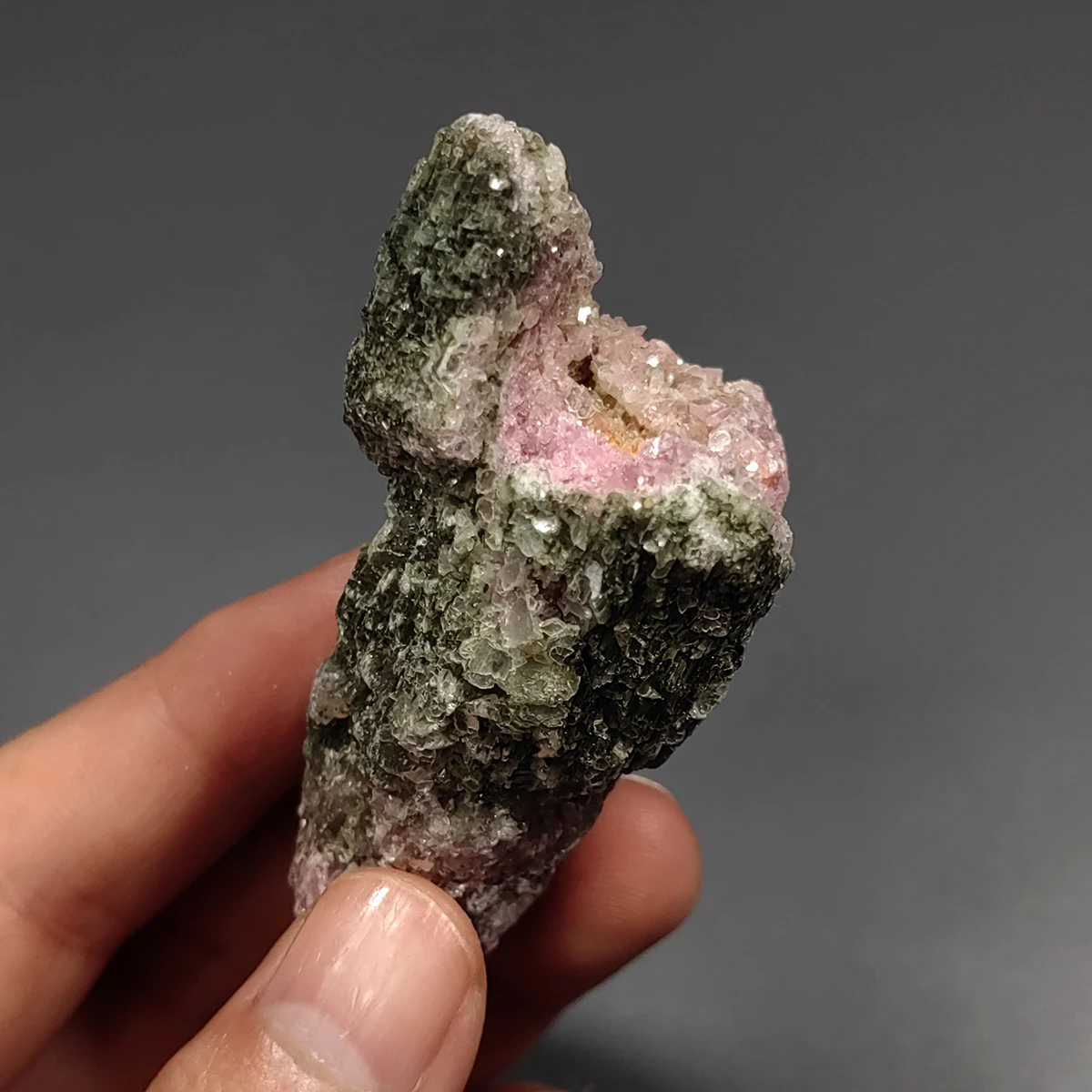 

Natural lepidolite Tourmaline Teaching Specimen