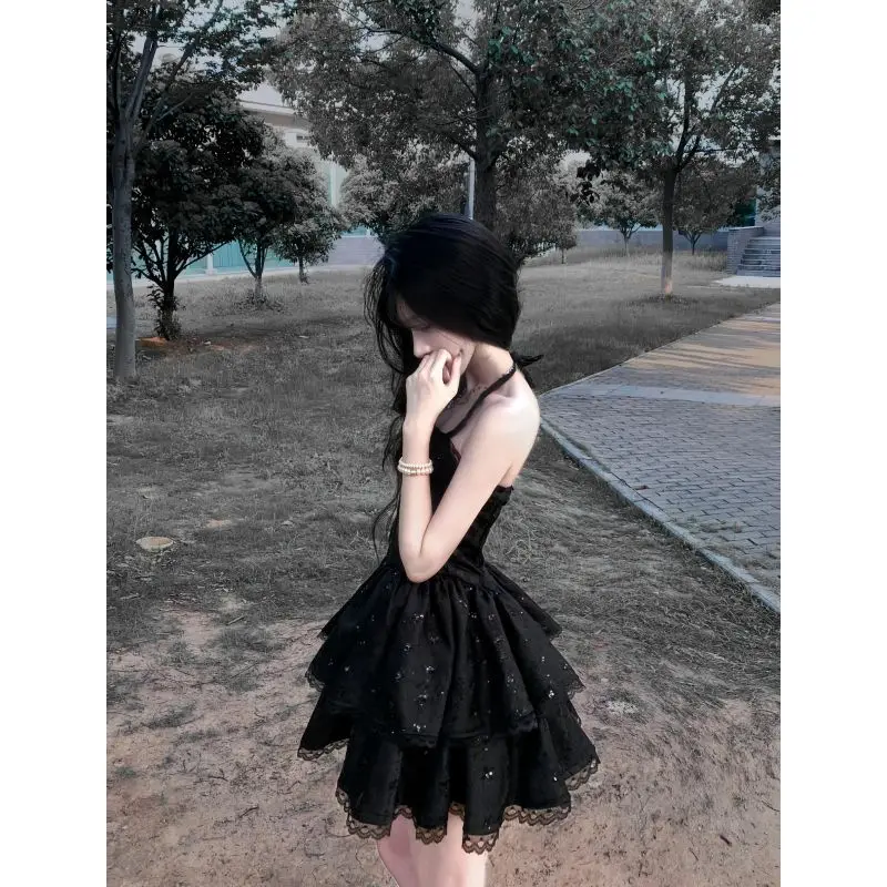 Mulheres sem alças vestido preto verão estilo gótico em camadas saia de malha fino ajuste elegante estrela bordado festa mini roupas estéticas