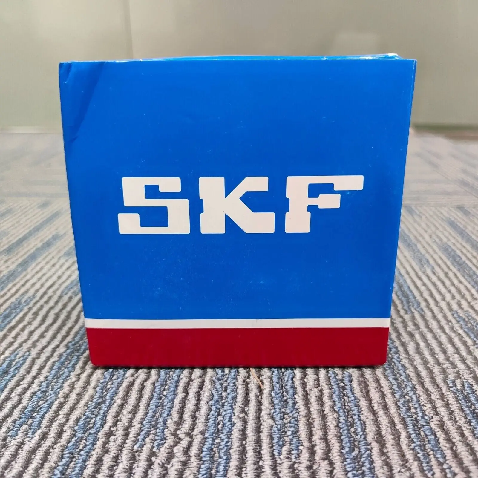 محمل SKF 607-2RSH 7x19x6 مم ID1002 جديد في المخزون في PLC2DAY، شحن سريع