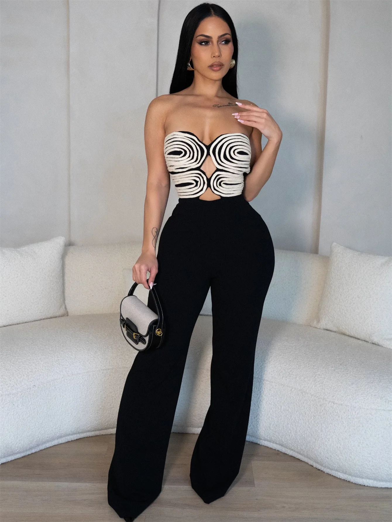 Leosoxs Women Strapless Hollow Out Wide Leg Straight Sleeveless Jumpsuits 2025 Spring Sexy One Piece Set Streetwear Outfits