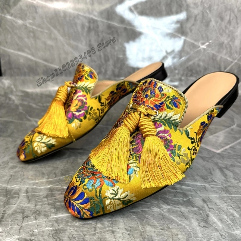 

Yellow Tassels Fringe Men Slippers Embroidery Chinese Style Designer Flat with Slip on Mules Men Shoes 2023 New Zapatillas Mujer