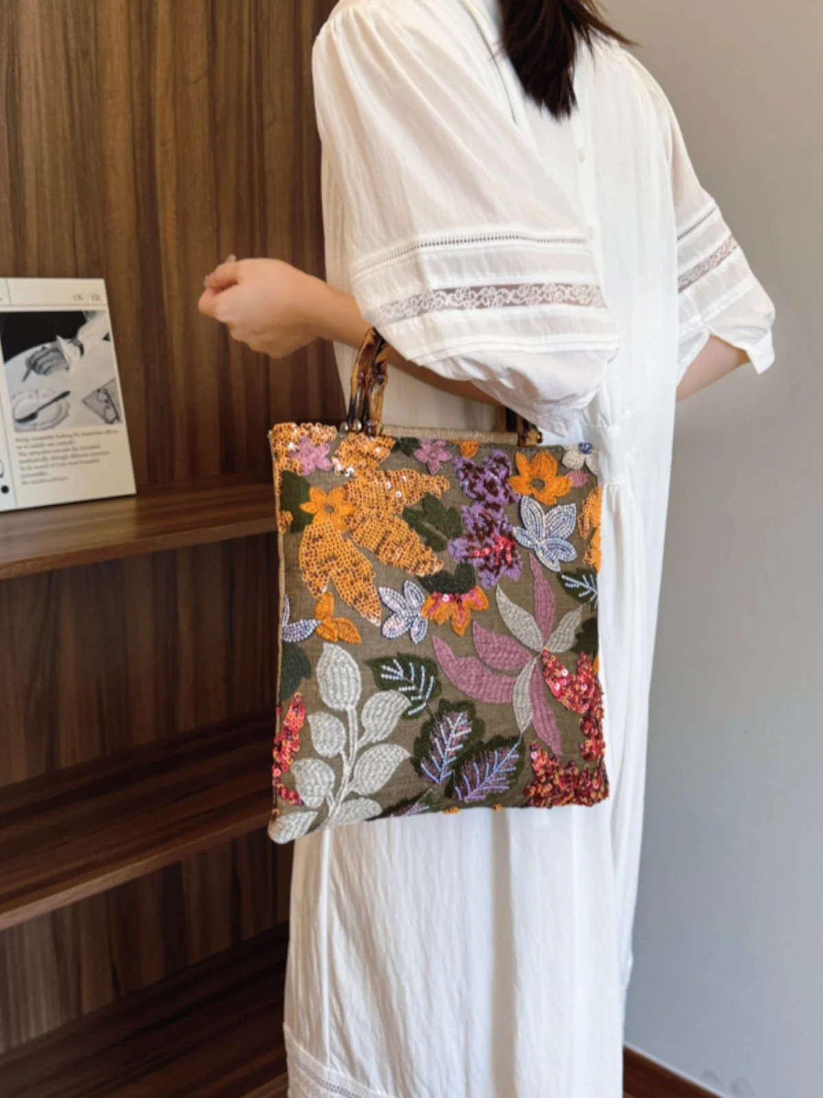 

Handmade Woven Bag [price of 20 Piece]