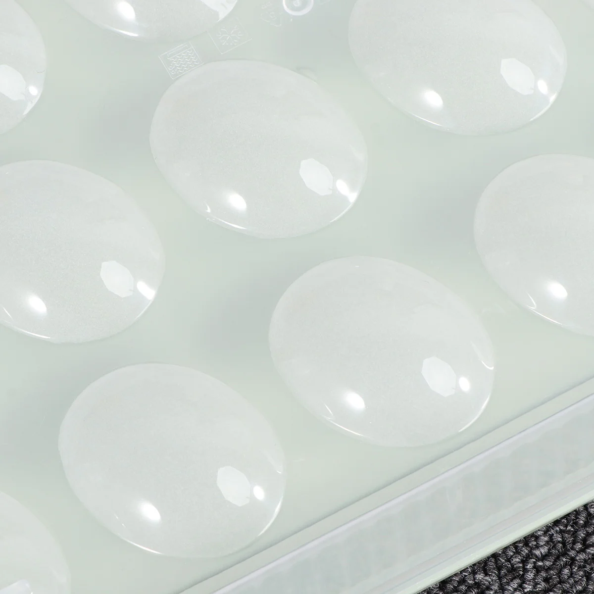 

1Pcs Transparent Plastic Egg Holder Large Capacity 24 Grids Egg Storage Box Food Fresh Preservation Container for Refrigerator