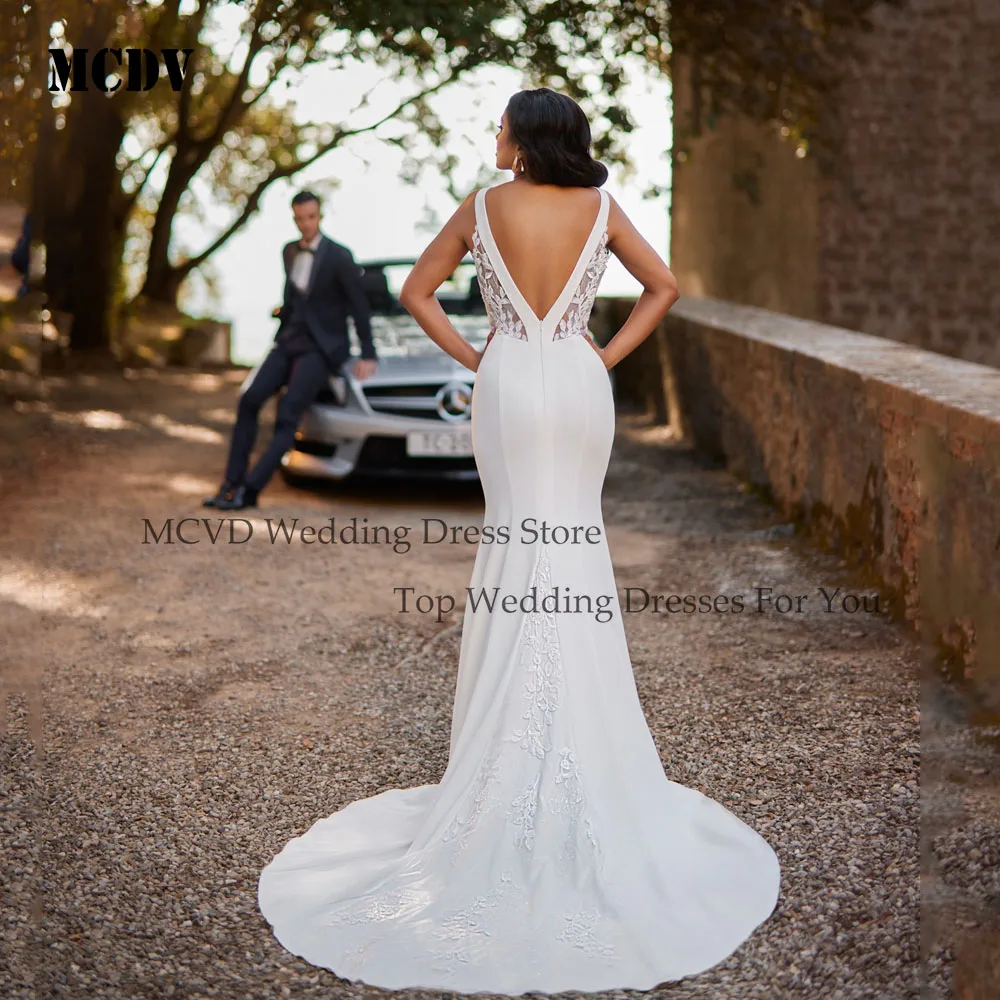 MCDV Spitze Brautkleid Meerjungfrau V-ausschnitt Backless Applique Ärmellose Braut Kleider Angepasst Sweep Zug vestidos de novias 2026