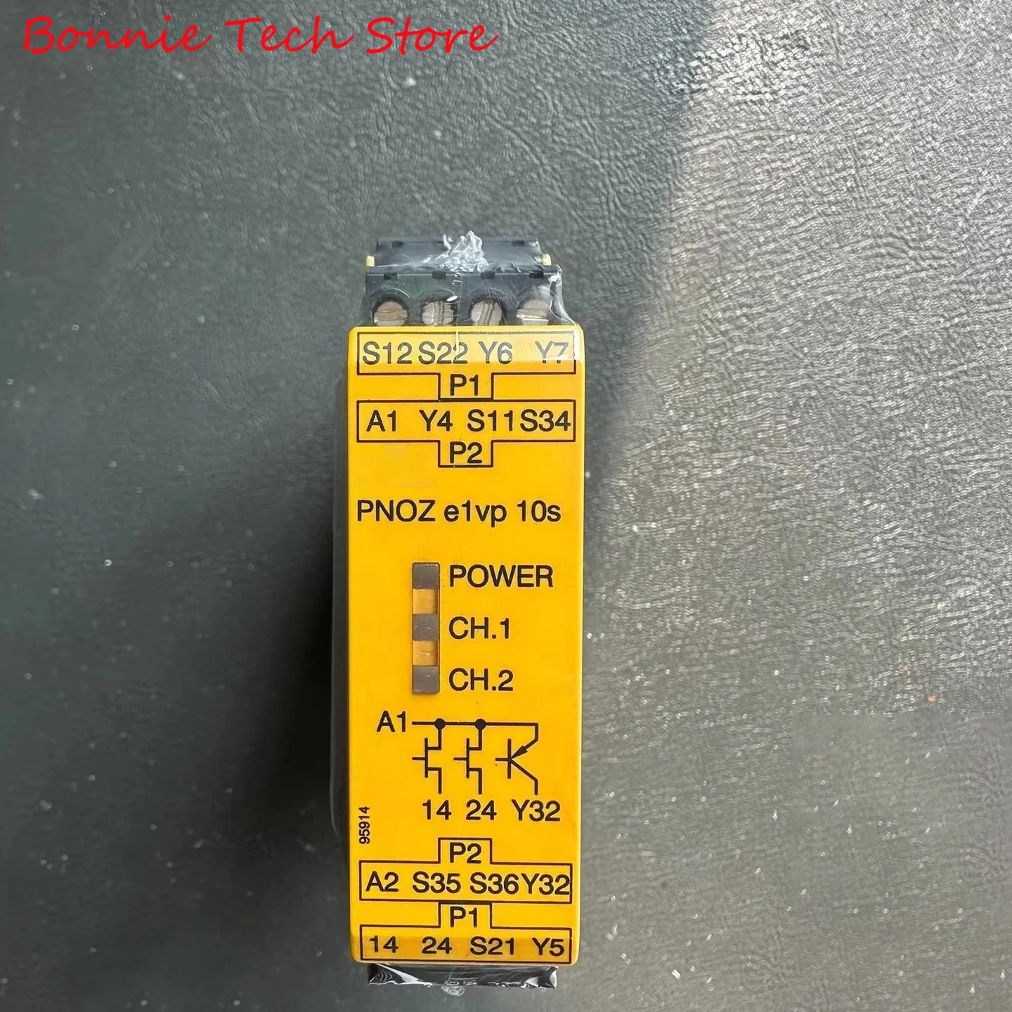 774131 for PILZ Safety relay (standalone), PNOZ e1vp 10/24VDC 1so 1so t