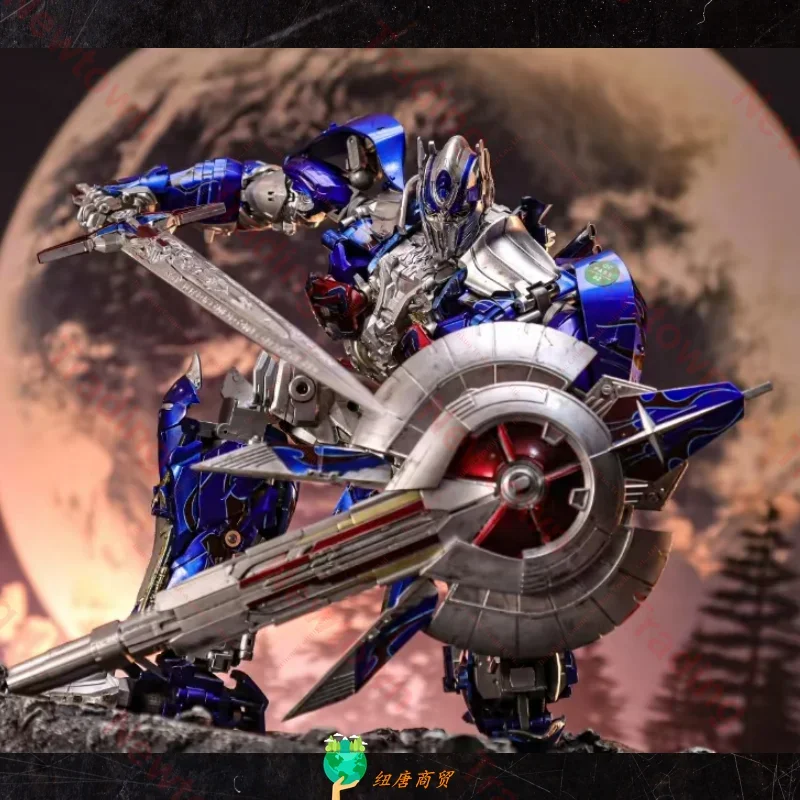 

В наличии AAT-02M Версия с металлической краской King of Knights Optimus Op Prime Movie 5, деформированная модель игрушечного автомобиля