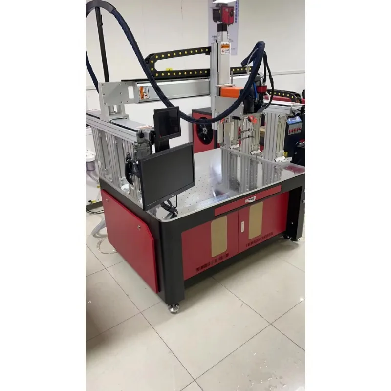 4axis Cnc Auto Matic Fiber  Welding Machine 1000W 1500W 2000W  Metal Welder Steel  Fiber Welder Raycus Ipg Max