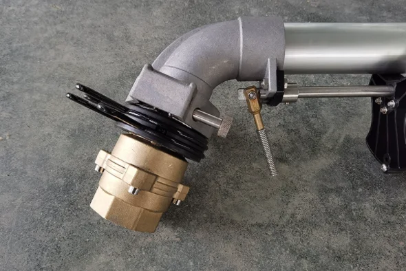 مسافة رذاذ طويلة للري الزراعي قابلة للتخصيص 2 بوصة بندقية رذاذ ارتفاع ضغط المياه جهاز الرش تشغيل كبير