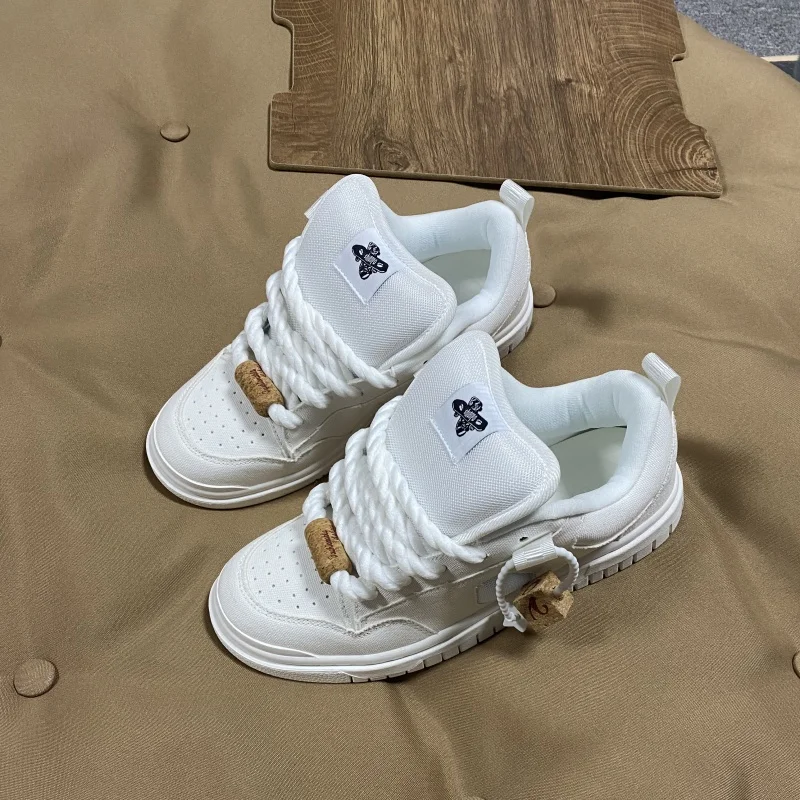 

Trendy White Sneakers, Large Size Men's Shoes, Simple Casual Shoes, Breathable Men's Shoes, Versatile Casual Sneakers