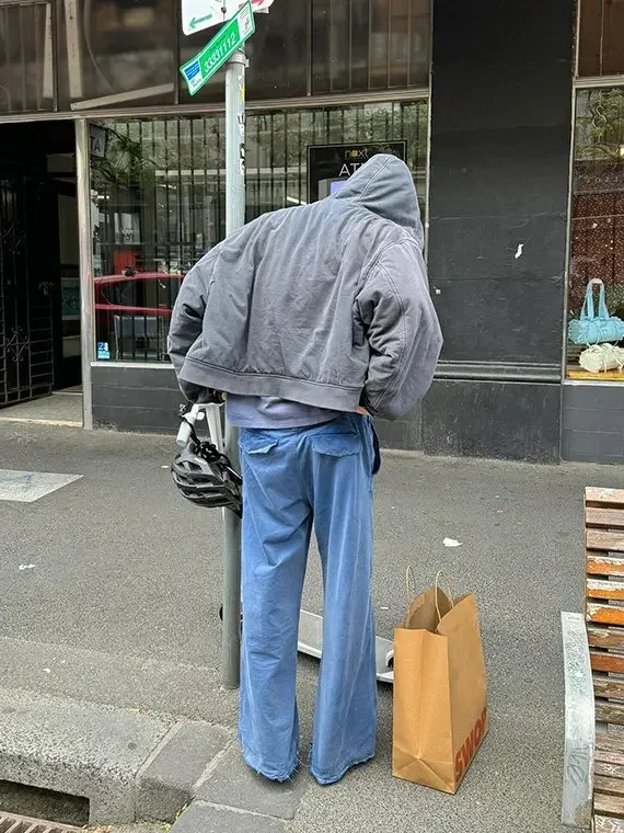 No image