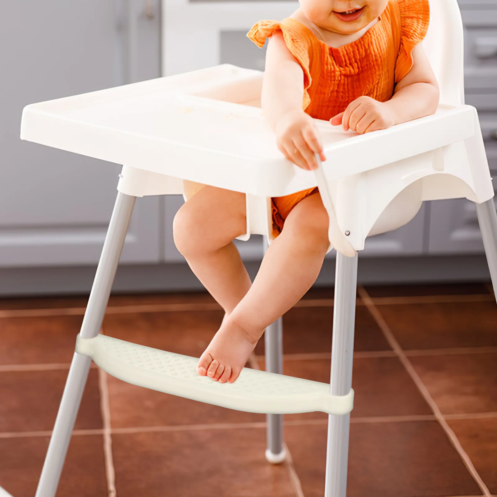 

High Chair Footstool with Wide Footrest for Baby Highchair Adjustable White Plastic Sturdy Construction Desk Feet Rest