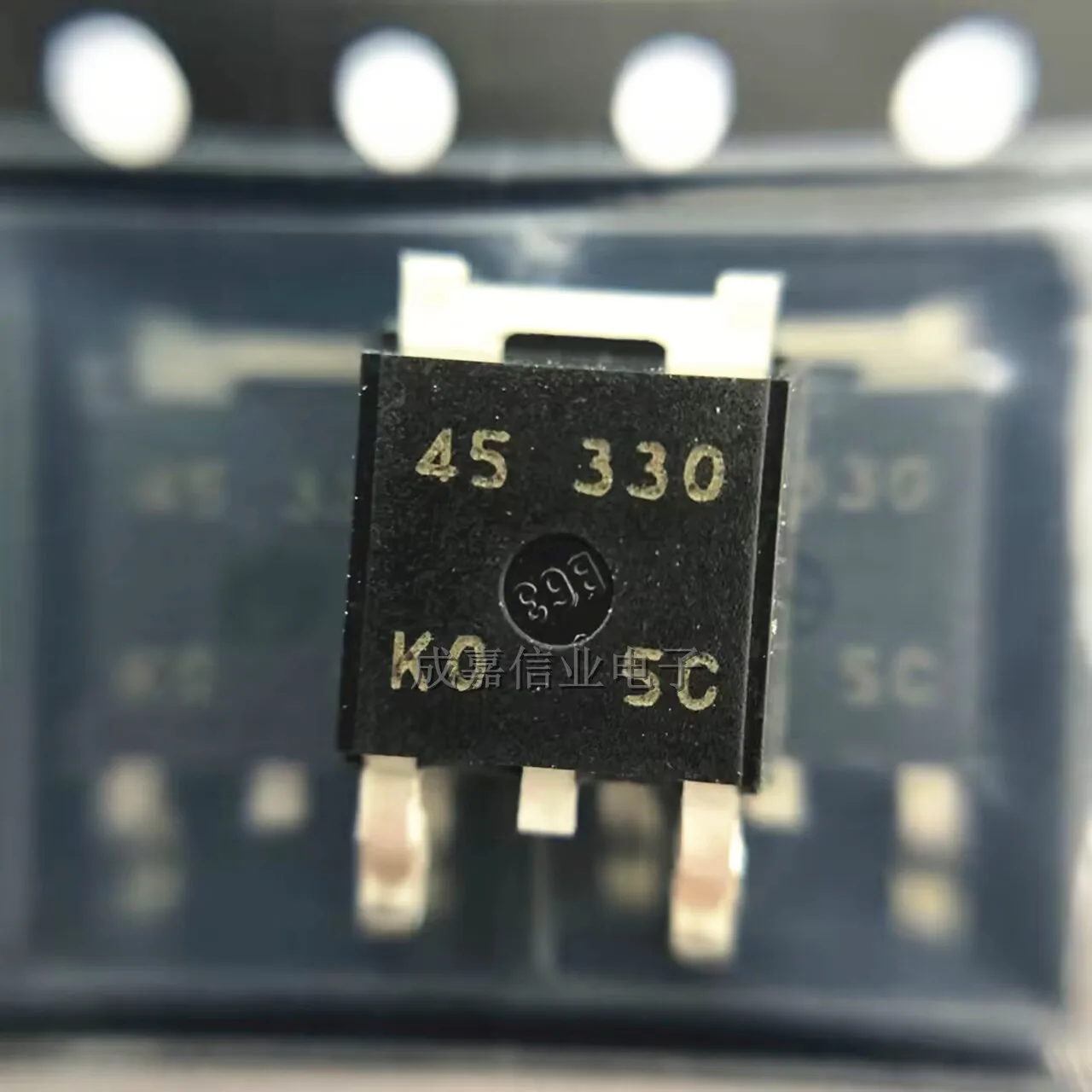 

10pcs/Lot NJM2845DL1-33 TO-252 MARKING;45330 LDO Voltage Regulators 75dB 45uVrms 800mA 1.0uF 3.3V 1W