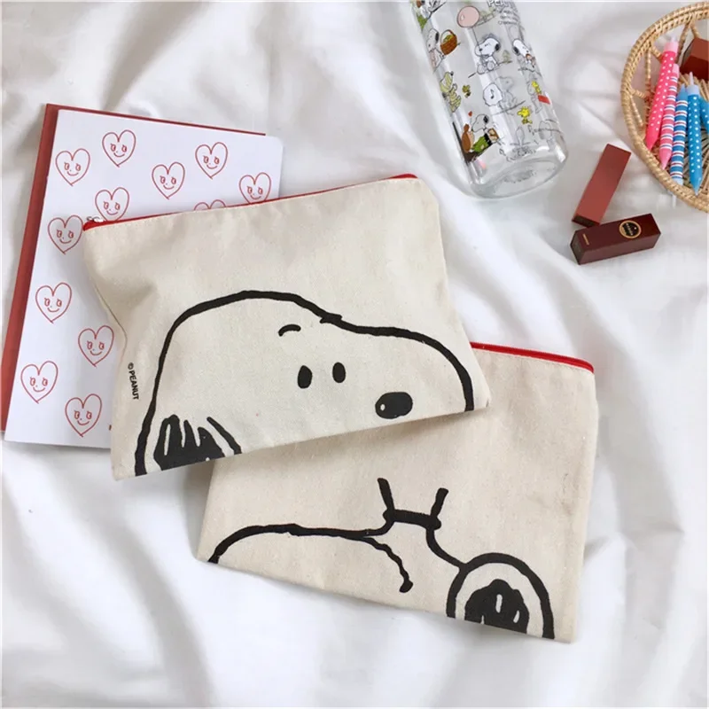 Snoopy Women cartoon Cosmetic Bag canvas Makeup Pouch Hand Travel Bag Lipstick Organizer Cases Fashion Zipper Clutch Phone Purse