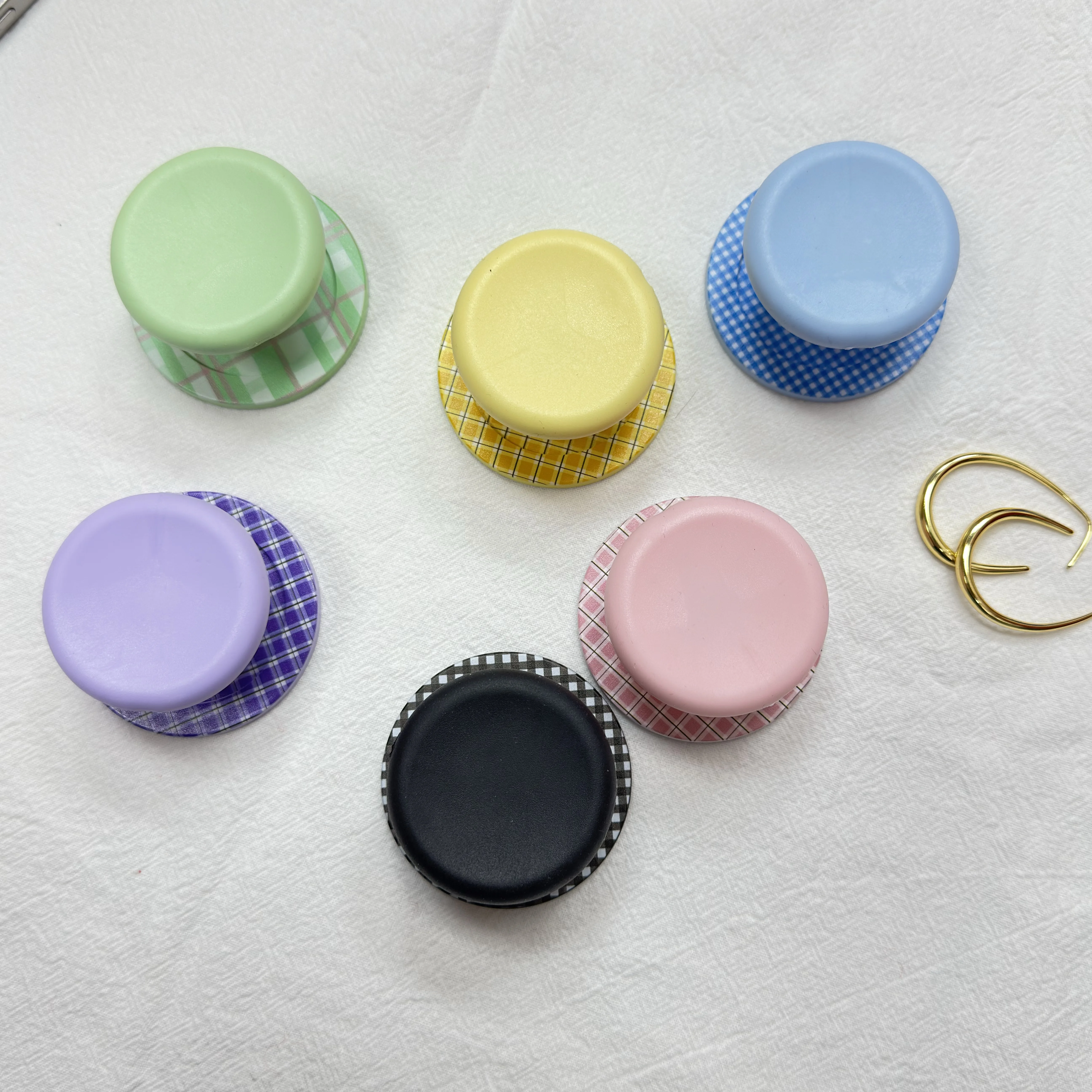 الكورية لطيف ثلاثية الأبعاد جولة سيليكون فنجر Griptok قبضة توك قوس آيفون 17 Magsafe حامل هاتف مغناطيسي حلقة حامل داعم