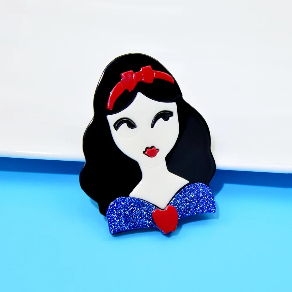 Miniso アクリル酸酸プレート白雪姫ブローチ女性のピンブルーファッションブローチ