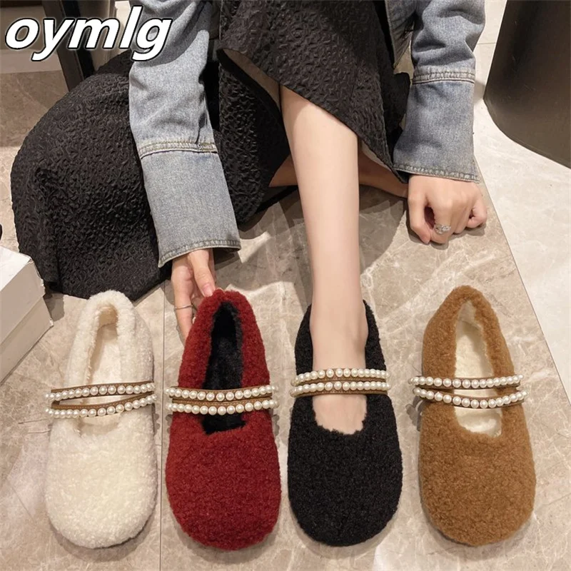 Fairy style pearl and velvet flat bean shoes for women in autumn 2024, warm and lazy, butterfly knot hairy cotton shoes