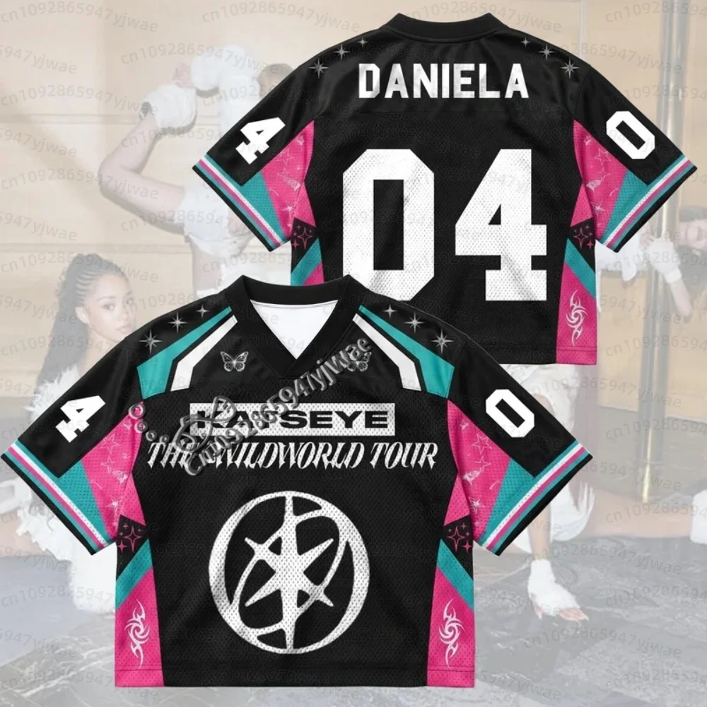 2026 Damen Butterfly KATSEYE The Wild World Tour Jersey Merchandise Geschenk für Yoonchae Lara Fans Jersey Eltern-Kind T-Shirt – Detail 6