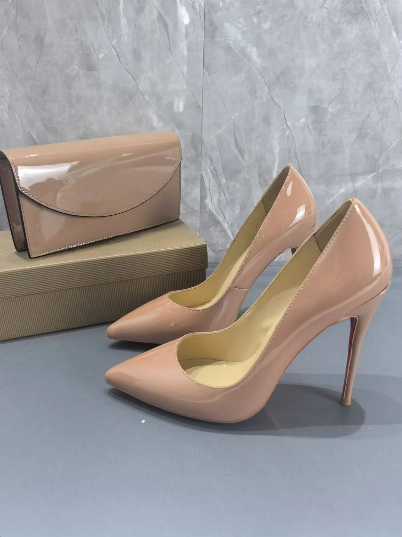 

Весна 2024, новые женские туфли на высоком каблуке с острым носком, тонкие сексуальные элегантные однотонные туфли классического дизайна для офисных женщин