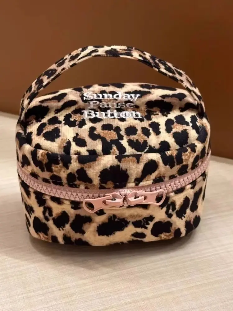 Wasserdichte quadratische Aufbewahrungsbox mit Leopardenmuster, Hand-Reißverschluss-Design, Make-up-Tasche, Handtasche für Damen und Mädchen – Detail 3