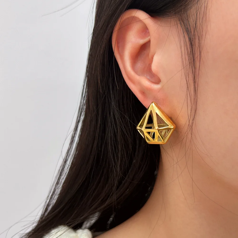 

Аксессуары для самостоятельного изготовления, популярные оптовые товары для электронной коммерции, европейские и американские украшения для ушей в стиле легкой роскоши, ретро-серьги с геометрическим ромбовидным узором.