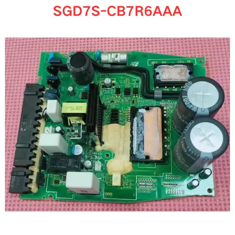 

Used SGD7S-CB7R6AAA Driver circuit board Functional test OK