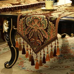 Luxury Tassel Table Runner Dining Table Decor Jacquard Embroidery Table Runner European Style Chenille Fabric Tablecloth Towel