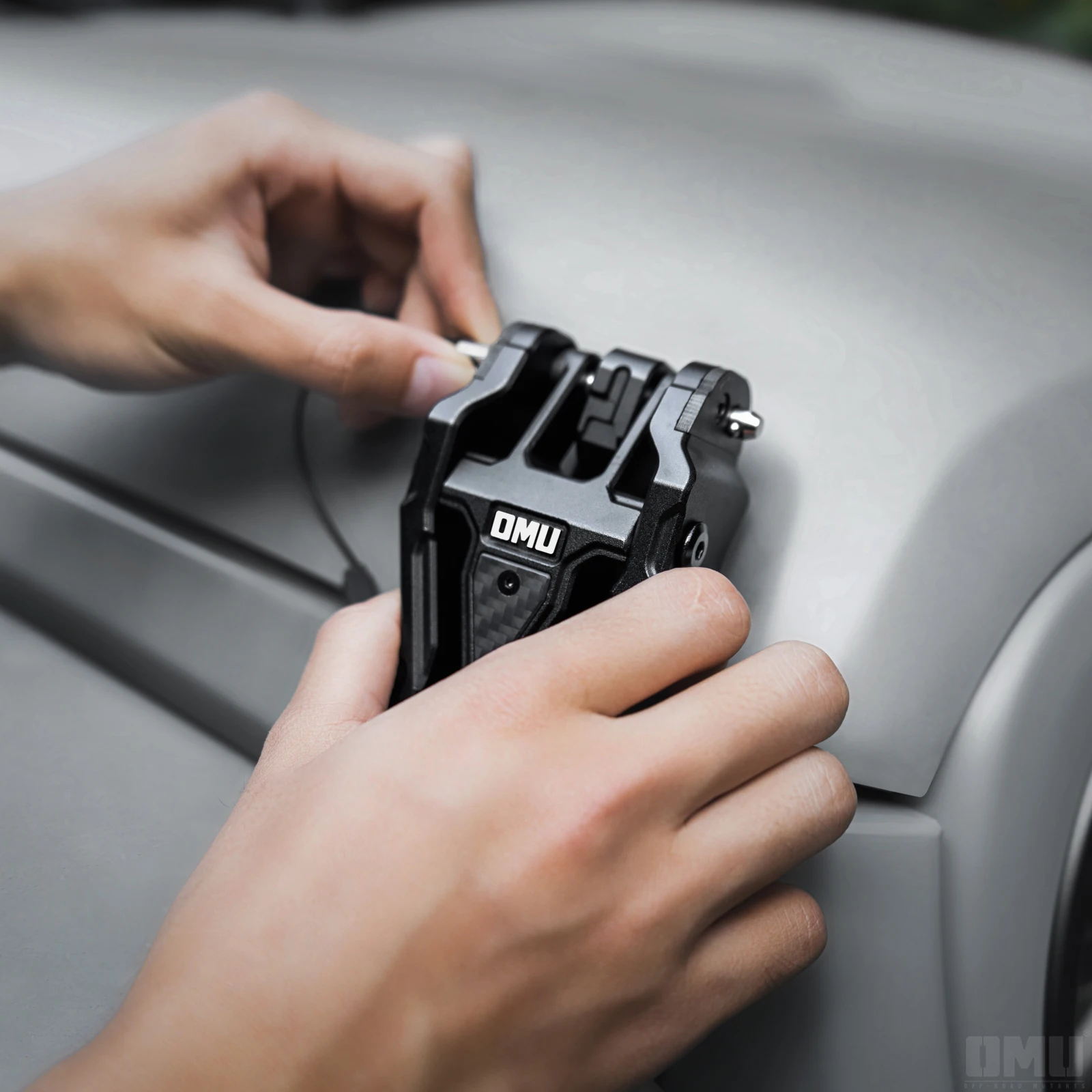 OMU Genesis Series Aluminum& Carbon Fiber Hood Catch For Jeep Wrangler JL Offroad Accessories Maiker Manufacturer - Image 5