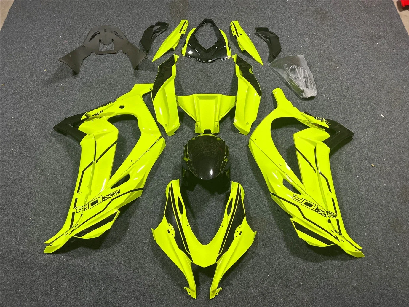 Motorcycle Whole Body Fairing Suitable for Kawasaki ZX-10R 2016 2017 2018 2019 Years 10R 16-19 Fairing Fluorescent yellow Black