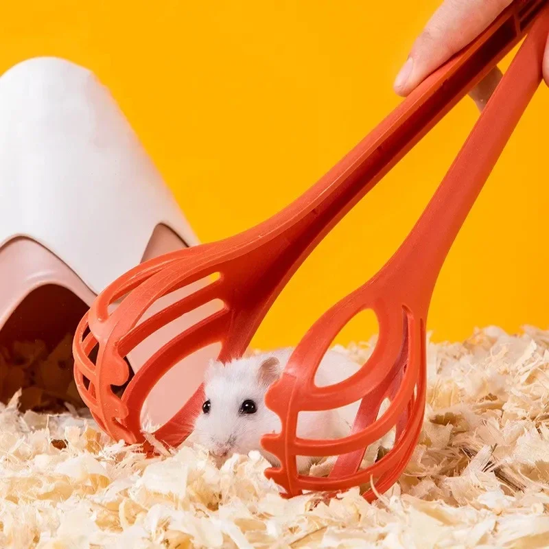 

1Pcs Hamster Clip Mousetrap Anti-Bite Long Handle Breathable Clip Small Animals Life Interactive Toys Pet Clean Accessories
