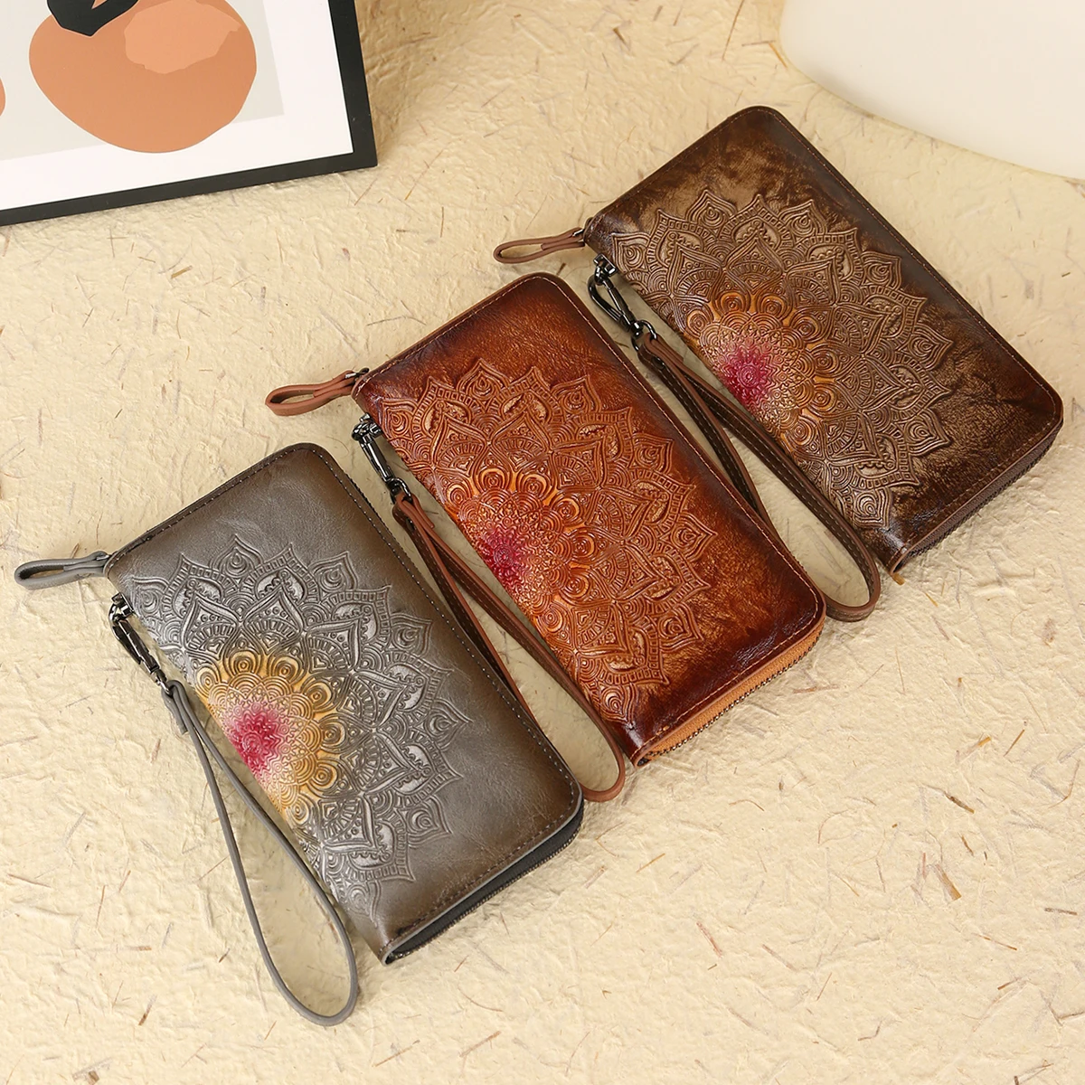 

Ladies' Handbag Long Wallet New Retro Medium Long Zipper Wallet Embossed Pattern Large Capacity Multi Card Wallet Fashion Handba