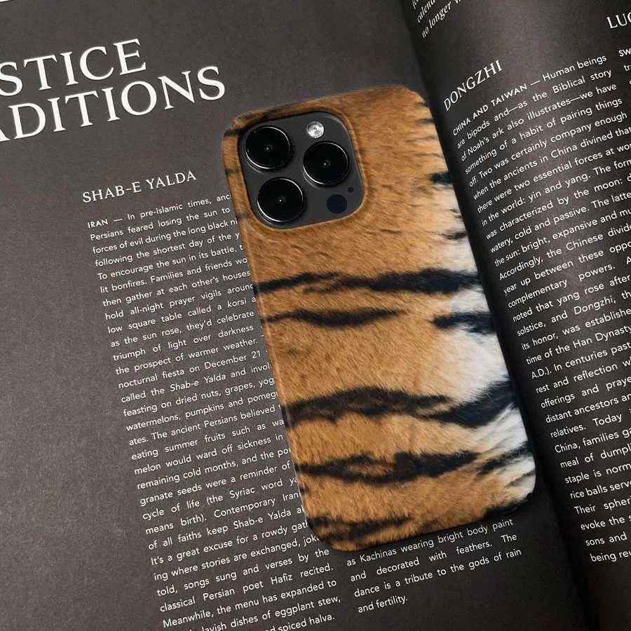 Wild & Stylish Tiger-Fur Pattern Creative Phone Case for iPhone 16 15 14 11 12 13 Pro Max Plus Back Cover