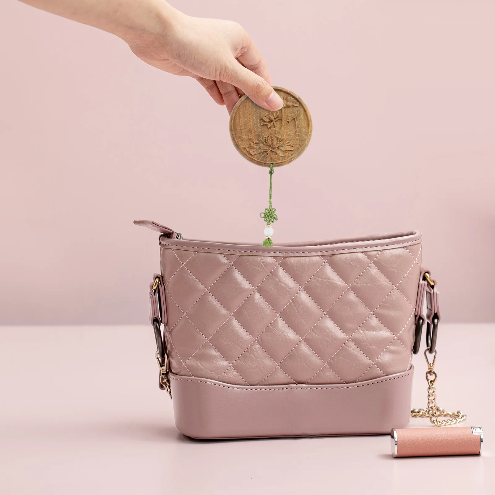 Delicate Travel Portable Compact Cosmetics Mirror Wooden Lightweight Small Round Makeup Mirror For Women Pocket Size