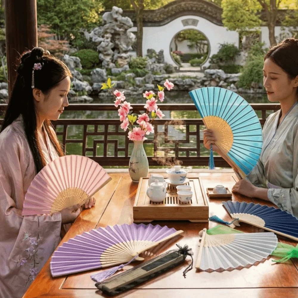 Chinese Style Folding Fan Wear Resist Cooling Tool Silk Hand Fan with Organza Bag with Tassel Bamboo Hand Fan Dance Props