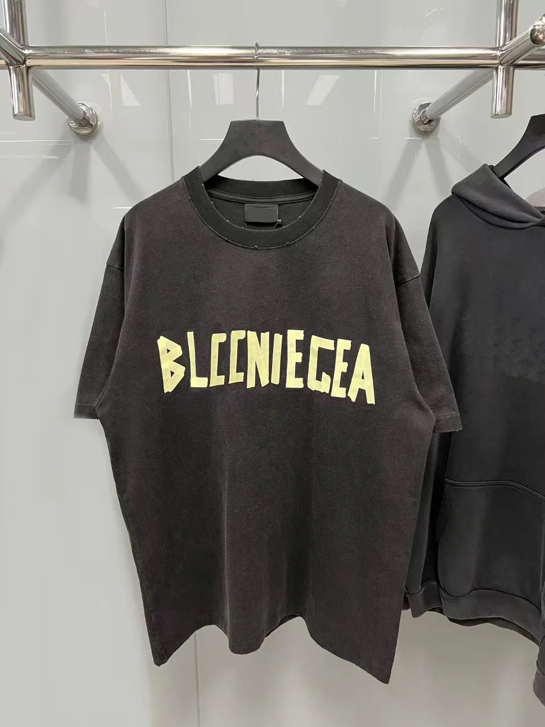 

BLCCNIEGEA B-Home Paris Fashion Tape T-Shirt Graffiti Letter Print Loose Unisex Casual Short-Sleeve Cotton Fashion Top