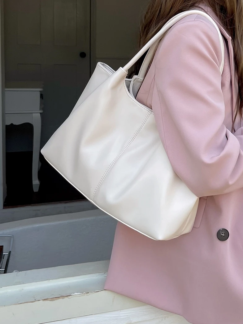 

Large Capacity Casual Bags For Women Korean Armpit Shoulder Bags Luxury Design Student's School Books Bags Street Party Totes