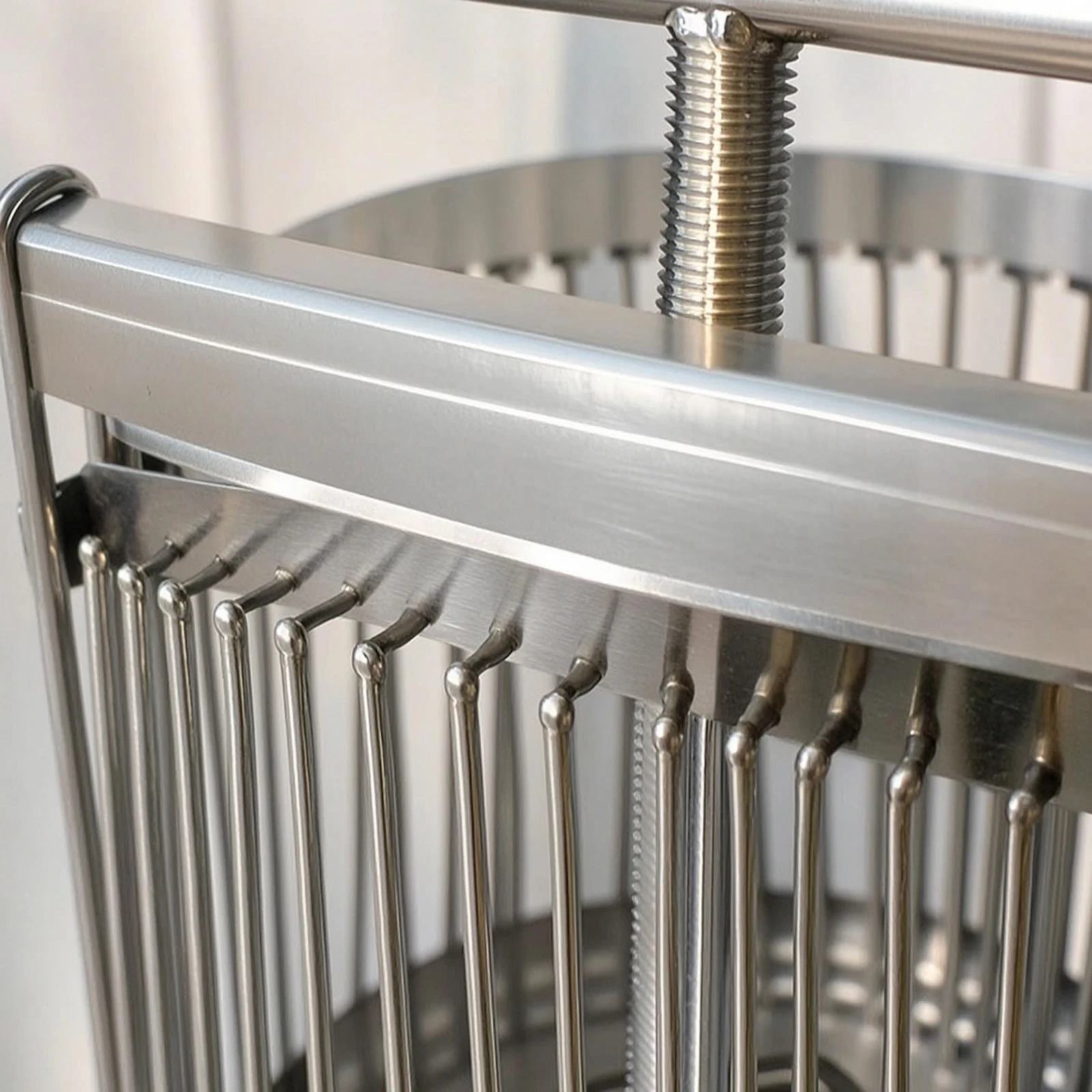 Stainless Steel Honey Press Compact Manual Honey Press Sturdy Stable for Beekeepers, Home, Apiary